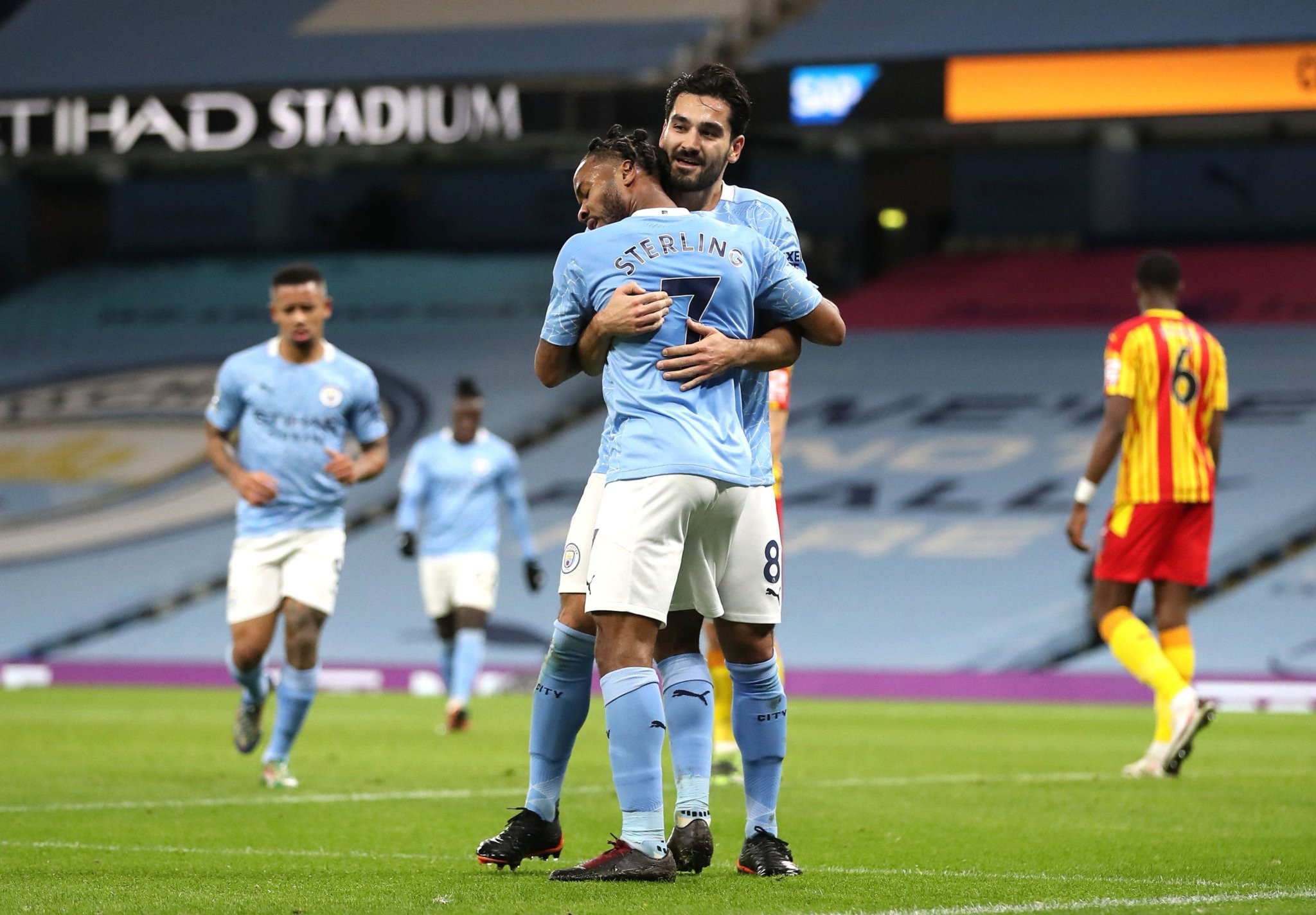 为灰熊争取 为灰熊争取